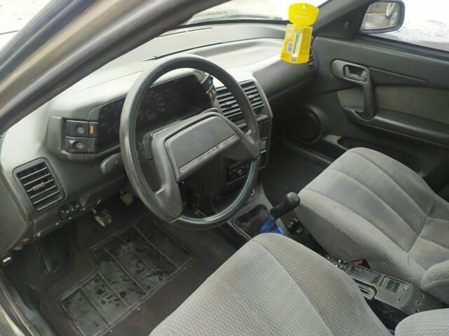 Бежевый ВАЗ 2111, объемом двигателя 0 л и пробегом 300 тыс. км за 1300 $, фото 6 на Automoto.ua