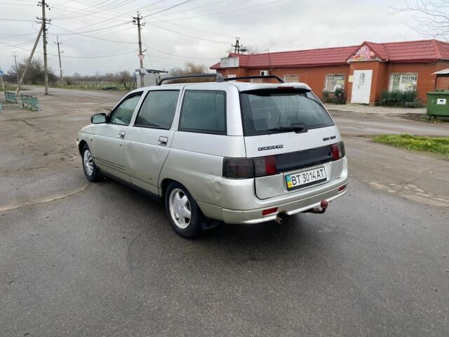 Бежевый ВАЗ 2111, объемом двигателя 1.6 л и пробегом 200 тыс. км за 1200 $, фото 2 на Automoto.ua