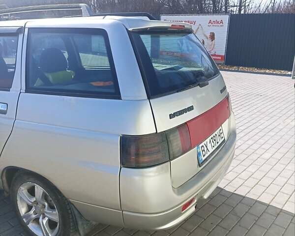 Бежевый ВАЗ 2111, объемом двигателя 1.6 л и пробегом 160 тыс. км за 2100 $, фото 3 на Automoto.ua