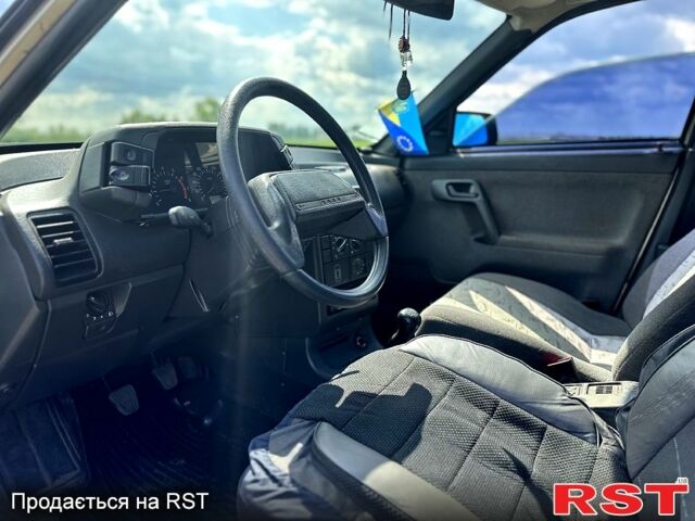 Бежевий ВАЗ 2111, об'ємом двигуна 1.6 л та пробігом 185 тис. км за 1200 $, фото 7 на Automoto.ua