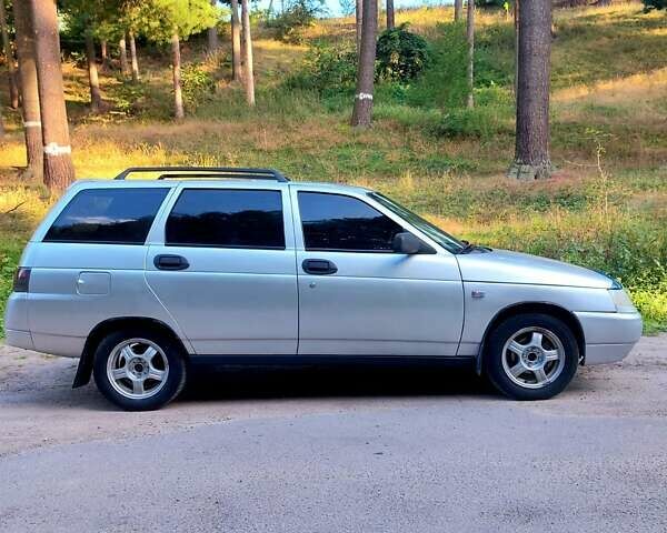 Бежевый ВАЗ 2111, объемом двигателя 1.6 л и пробегом 225 тыс. км за 2100 $, фото 10 на Automoto.ua