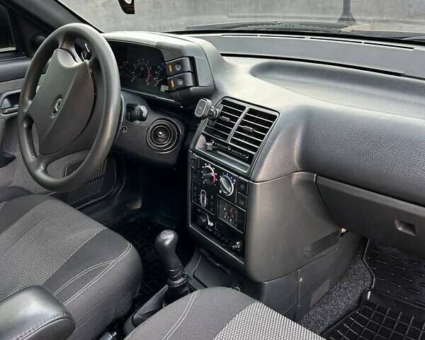 Бежевий ВАЗ 2111, об'ємом двигуна 1.6 л та пробігом 250 тис. км за 3199 $, фото 23 на Automoto.ua