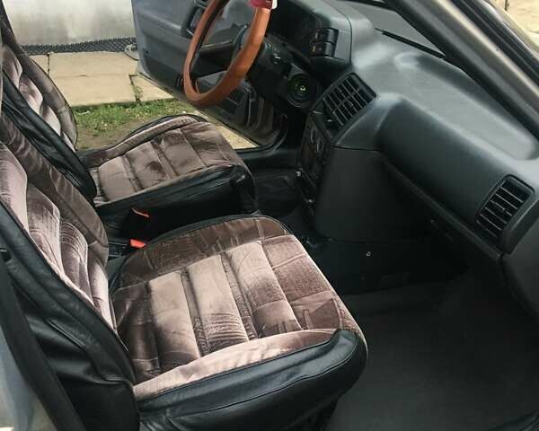 Бежевый ВАЗ 2111, объемом двигателя 1.6 л и пробегом 187 тыс. км за 2450 $, фото 16 на Automoto.ua