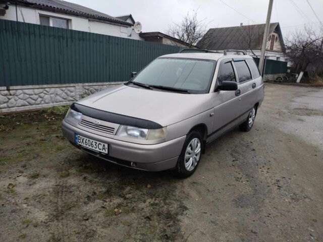 Бежевый ВАЗ 2111, объемом двигателя 1.6 л и пробегом 230 тыс. км за 2100 $, фото 4 на Automoto.ua