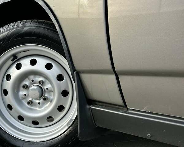 Бежевий ВАЗ 2111, об'ємом двигуна 1.6 л та пробігом 250 тис. км за 3199 $, фото 11 на Automoto.ua