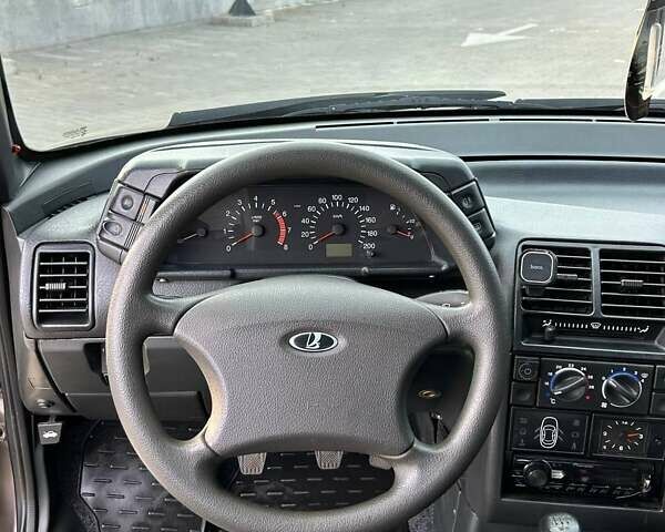 Бежевий ВАЗ 2111, об'ємом двигуна 1.6 л та пробігом 250 тис. км за 3199 $, фото 28 на Automoto.ua