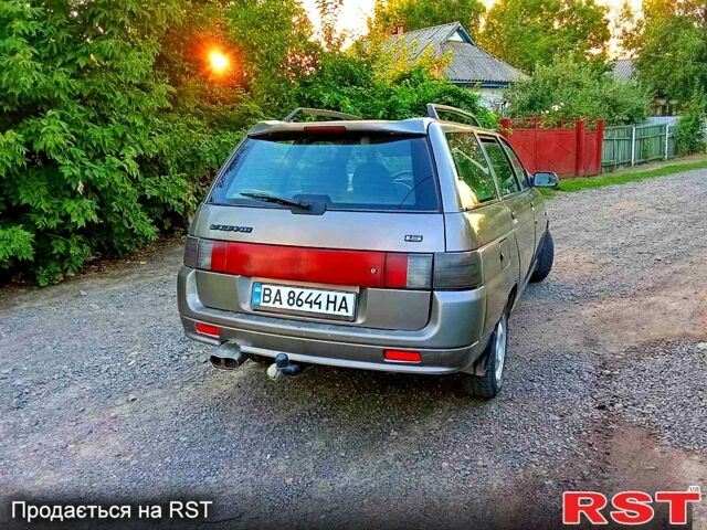 Бежевый ВАЗ 2111, объемом двигателя 1.6 л и пробегом 170 тыс. км за 1900 $, фото 4 на Automoto.ua