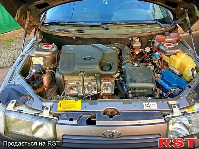 Бежевый ВАЗ 2111, объемом двигателя 1.6 л и пробегом 170 тыс. км за 1900 $, фото 6 на Automoto.ua