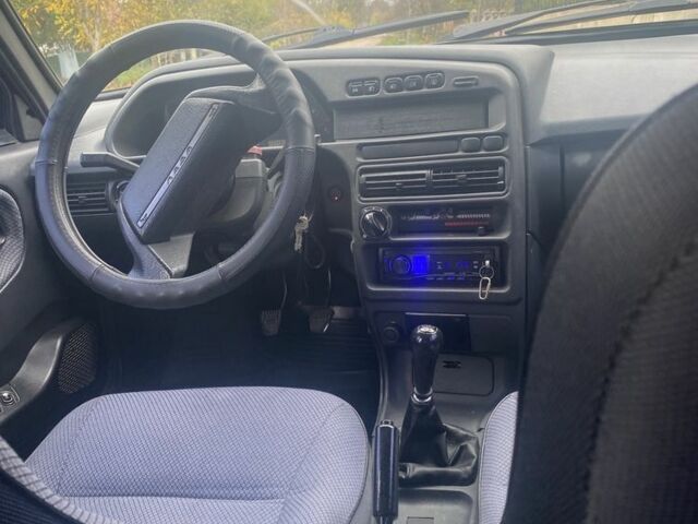 Чорний ВАЗ 2111, об'ємом двигуна 1.6 л та пробігом 220 тис. км за 2000 $, фото 3 на Automoto.ua