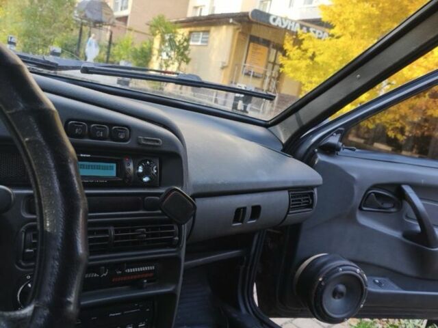 Черный ВАЗ 2111, объемом двигателя 1.6 л и пробегом 190 тыс. км за 1000 $, фото 5 на Automoto.ua