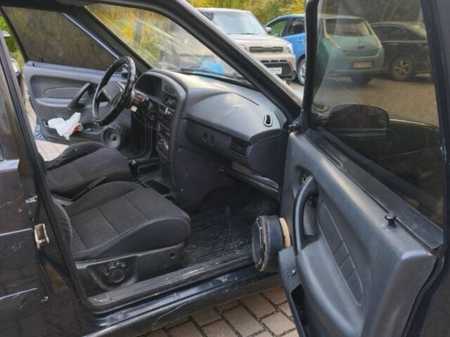 Черный ВАЗ 2111, объемом двигателя 1.6 л и пробегом 190 тыс. км за 1000 $, фото 6 на Automoto.ua