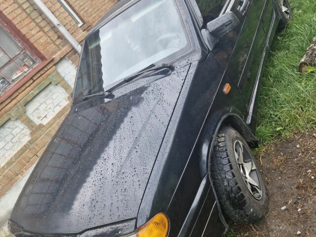 Черный ВАЗ 2111, объемом двигателя 0 л и пробегом 185 тыс. км за 1300 $, фото 1 на Automoto.ua