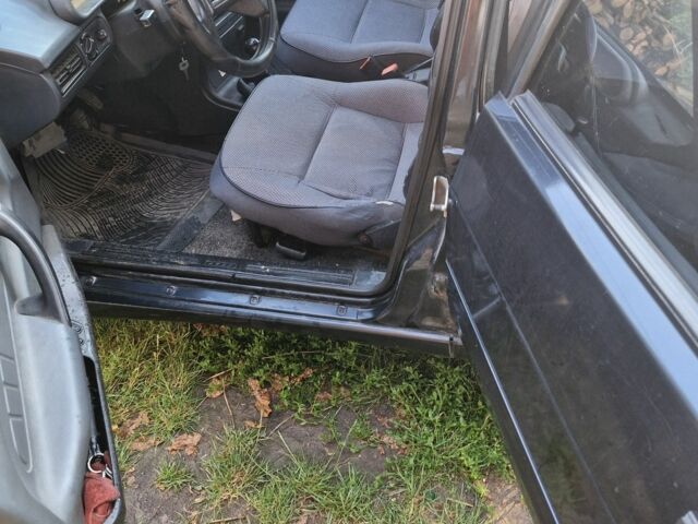 Черный ВАЗ 2111, объемом двигателя 0 л и пробегом 185 тыс. км за 1300 $, фото 4 на Automoto.ua