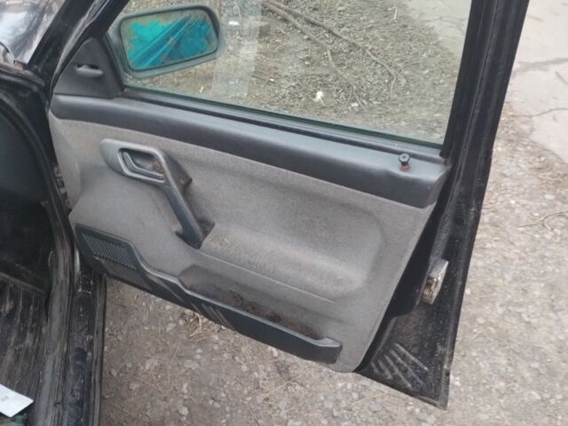 Черный ВАЗ 2111, объемом двигателя 1.6 л и пробегом 409 тыс. км за 850 $, фото 7 на Automoto.ua