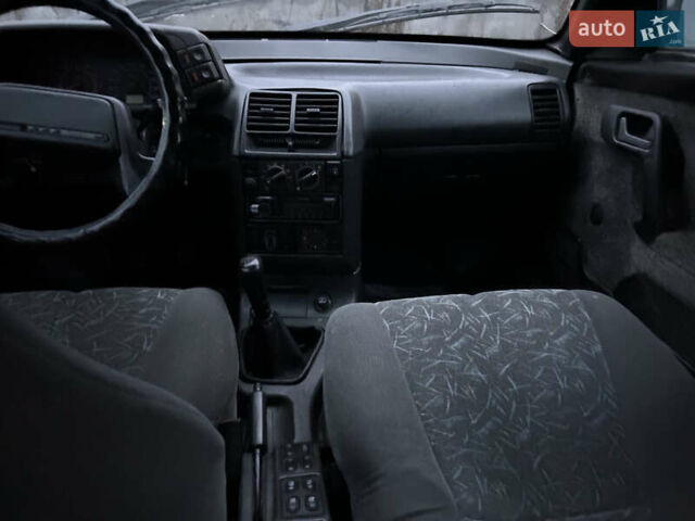 Чорний ВАЗ 2111, об'ємом двигуна 1.5 л та пробігом 219 тис. км за 700 $, фото 6 на Automoto.ua