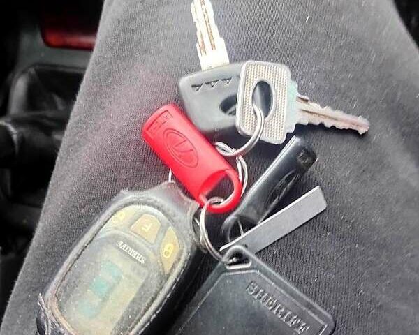 Чорний ВАЗ 2111, об'ємом двигуна 1.6 л та пробігом 175 тис. км за 1500 $, фото 12 на Automoto.ua