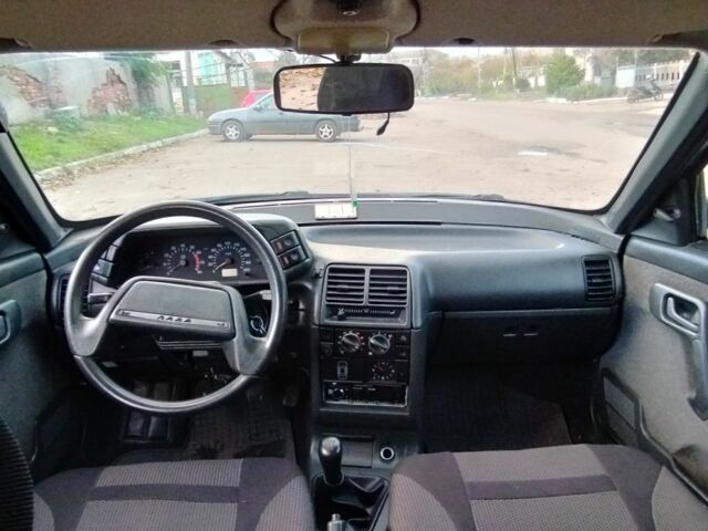 ВАЗ 2111 2005 в Кривом Озере на Automoto.ua Черный ВАЗ 2111, объемом двигателя 1.6 л и пробегом 243 тыс. км за 1750 $, фото 6 на Automoto.ua
