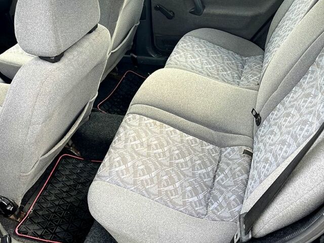 Черный ВАЗ 2111, объемом двигателя 1.6 л и пробегом 160 тыс. км за 1850 $, фото 3 на Automoto.ua