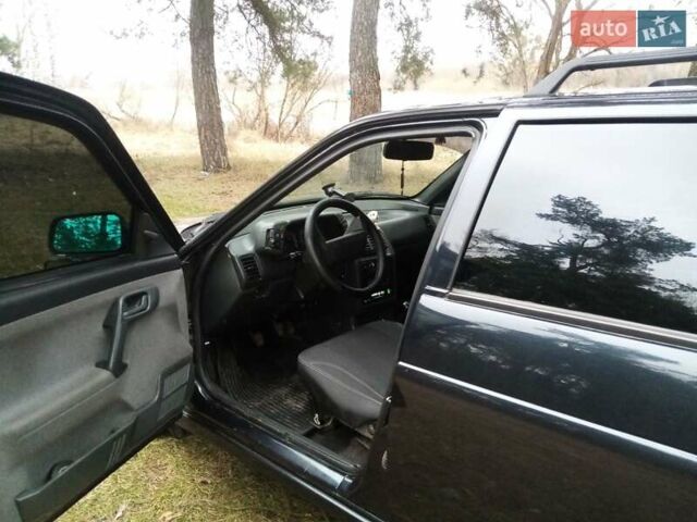 Черный ВАЗ 2111, объемом двигателя 1.6 л и пробегом 182 тыс. км за 2200 $, фото 8 на Automoto.ua