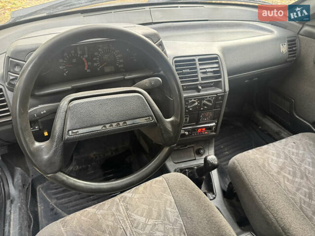 ВАЗ 2111 2005 в Сумах на Automoto.ua Черный ВАЗ 2111, объемом двигателя 1.6 л и пробегом 240 тыс. км за 900 $, фото 8 на Automoto.ua