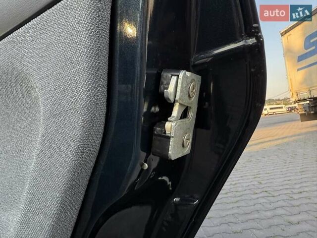 ВАЗ 2111 2005 в Черновцах на Automoto.ua Черный ВАЗ 2111, объемом двигателя 1.6 л и пробегом 1 тыс. км за 4500 $, фото 106 на Automoto.ua