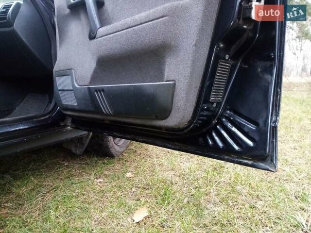 Черный ВАЗ 2111, объемом двигателя 1.6 л и пробегом 182 тыс. км за 2200 $, фото 4 на Automoto.ua