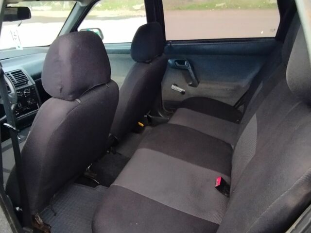 ВАЗ 2111 2005 в Кривом Озере на Automoto.ua Черный ВАЗ 2111, объемом двигателя 1.6 л и пробегом 243 тыс. км за 1750 $, фото 5 на Automoto.ua