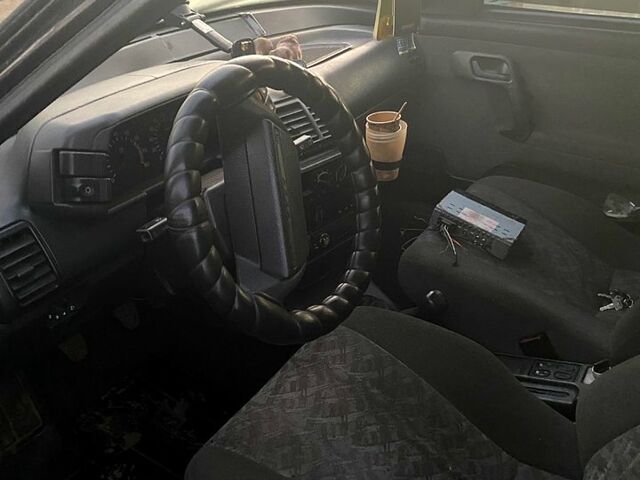 Черный ВАЗ 2111, объемом двигателя 1.6 л и пробегом 250 тыс. км за 1200 $, фото 7 на Automoto.ua