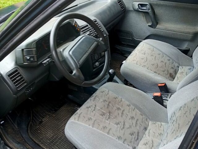 Черный ВАЗ 2111, объемом двигателя 1.6 л и пробегом 260 тыс. км за 1000 $, фото 5 на Automoto.ua