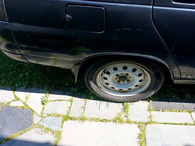 Черный ВАЗ 2111, объемом двигателя 1.6 л и пробегом 260 тыс. км за 1000 $, фото 1 на Automoto.ua