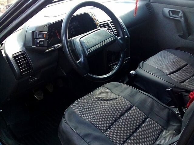 Черный ВАЗ 2111, объемом двигателя 1.6 л и пробегом 212 тыс. км за 2550 $, фото 6 на Automoto.ua