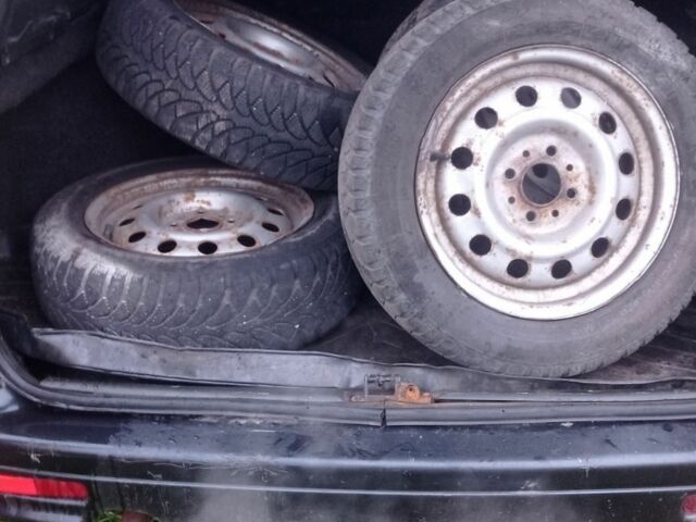 Черный ВАЗ 2111, объемом двигателя 1.6 л и пробегом 357 тыс. км за 1350 $, фото 5 на Automoto.ua