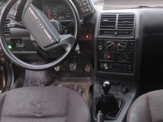 Черный ВАЗ 2111, объемом двигателя 1.6 л и пробегом 357 тыс. км за 1350 $, фото 8 на Automoto.ua