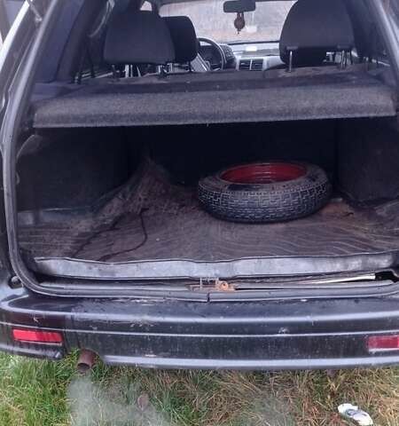 Черный ВАЗ 2111, объемом двигателя 1.6 л и пробегом 357 тыс. км за 1350 $, фото 6 на Automoto.ua