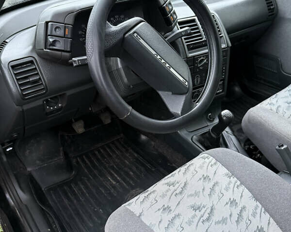 Черный ВАЗ 2111, объемом двигателя 1.6 л и пробегом 180 тыс. км за 2000 $, фото 18 на Automoto.ua