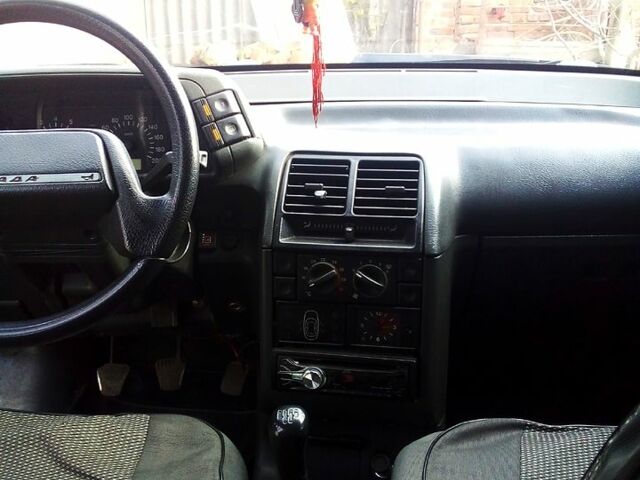 Черный ВАЗ 2111, объемом двигателя 1.6 л и пробегом 212 тыс. км за 2550 $, фото 8 на Automoto.ua