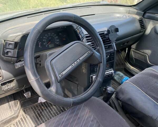 Черный ВАЗ 2111, объемом двигателя 1.6 л и пробегом 300 тыс. км за 1500 $, фото 5 на Automoto.ua