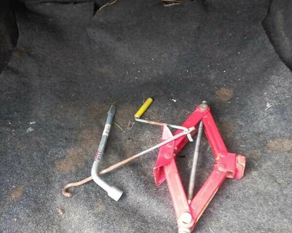 Черный ВАЗ 2111, объемом двигателя 1.6 л и пробегом 115 тыс. км за 1300 $, фото 12 на Automoto.ua