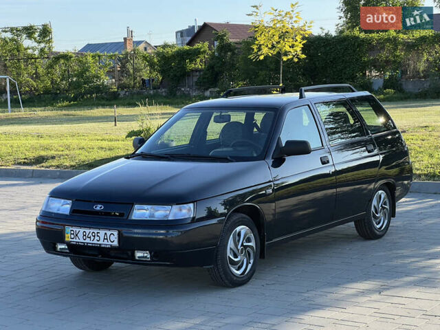 Черный ВАЗ 2111, объемом двигателя 1.6 л и пробегом 19 тыс. км за 4500 $, фото 2 на Automoto.ua