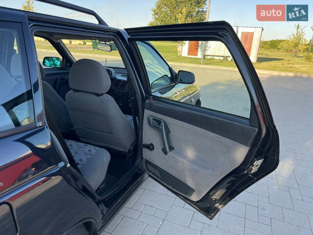 Черный ВАЗ 2111, объемом двигателя 1.6 л и пробегом 19 тыс. км за 4500 $, фото 57 на Automoto.ua