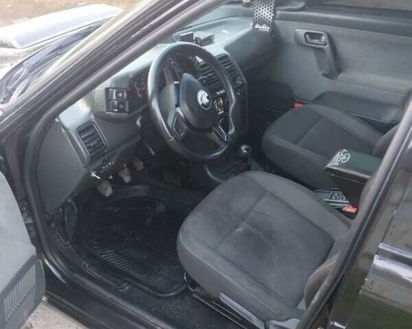 Черный ВАЗ 2111, объемом двигателя 1.6 л и пробегом 270 тыс. км за 1400 $, фото 1 на Automoto.ua