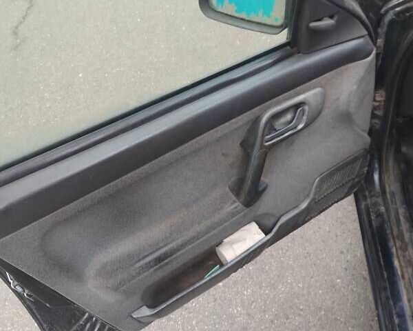 Черный ВАЗ 2111, объемом двигателя 1.6 л и пробегом 406 тыс. км за 850 $, фото 8 на Automoto.ua