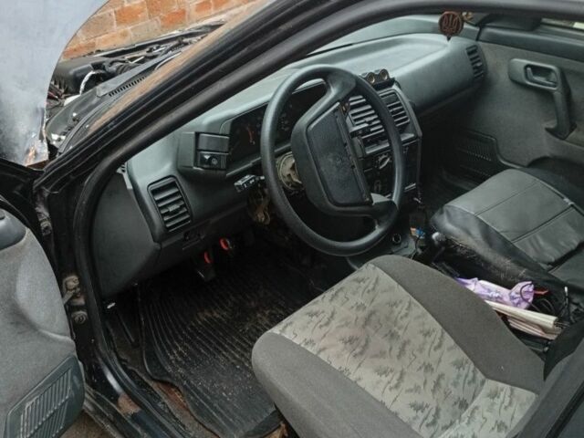 Чорний ВАЗ 2111, об'ємом двигуна 1.6 л та пробігом 300 тис. км за 1000 $, фото 2 на Automoto.ua