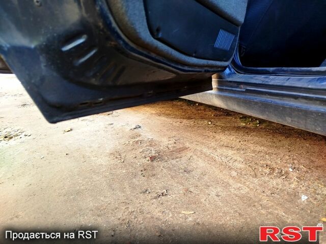 Черный ВАЗ 2111, объемом двигателя 1.6 л и пробегом 155 тыс. км за 3000 $, фото 7 на Automoto.ua