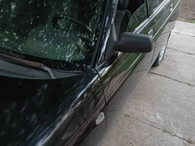 Черный ВАЗ 2111, объемом двигателя 0 л и пробегом 107 тыс. км за 1800 $, фото 6 на Automoto.ua