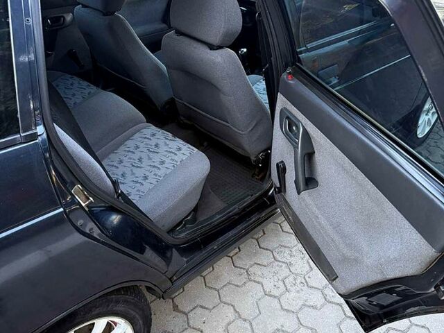 Черный ВАЗ 2111, объемом двигателя 1.6 л и пробегом 184 тыс. км за 3000 $, фото 8 на Automoto.ua