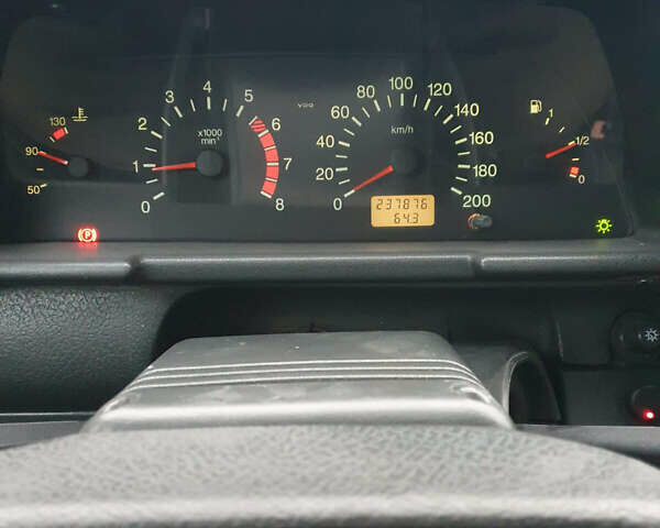 Черный ВАЗ 2111, объемом двигателя 1.6 л и пробегом 237 тыс. км за 2200 $, фото 8 на Automoto.ua