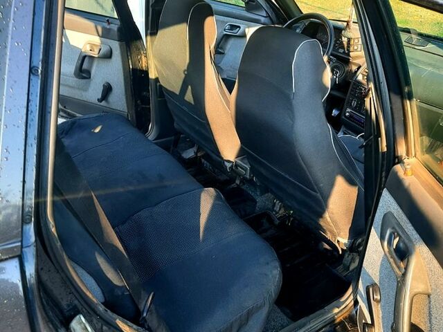 Чорний ВАЗ 2111, об'ємом двигуна 1.6 л та пробігом 246 тис. км за 1991 $, фото 2 на Automoto.ua
