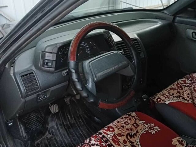 Черный ВАЗ 2111, объемом двигателя 0 л и пробегом 107 тыс. км за 1800 $, фото 2 на Automoto.ua