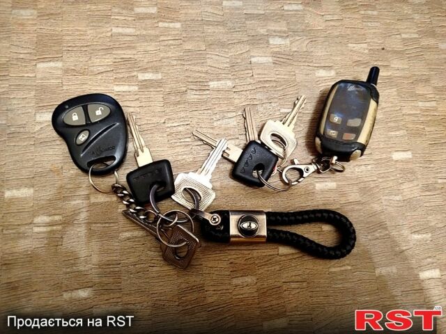 Черный ВАЗ 2111, объемом двигателя 1.6 л и пробегом 155 тыс. км за 3000 $, фото 10 на Automoto.ua